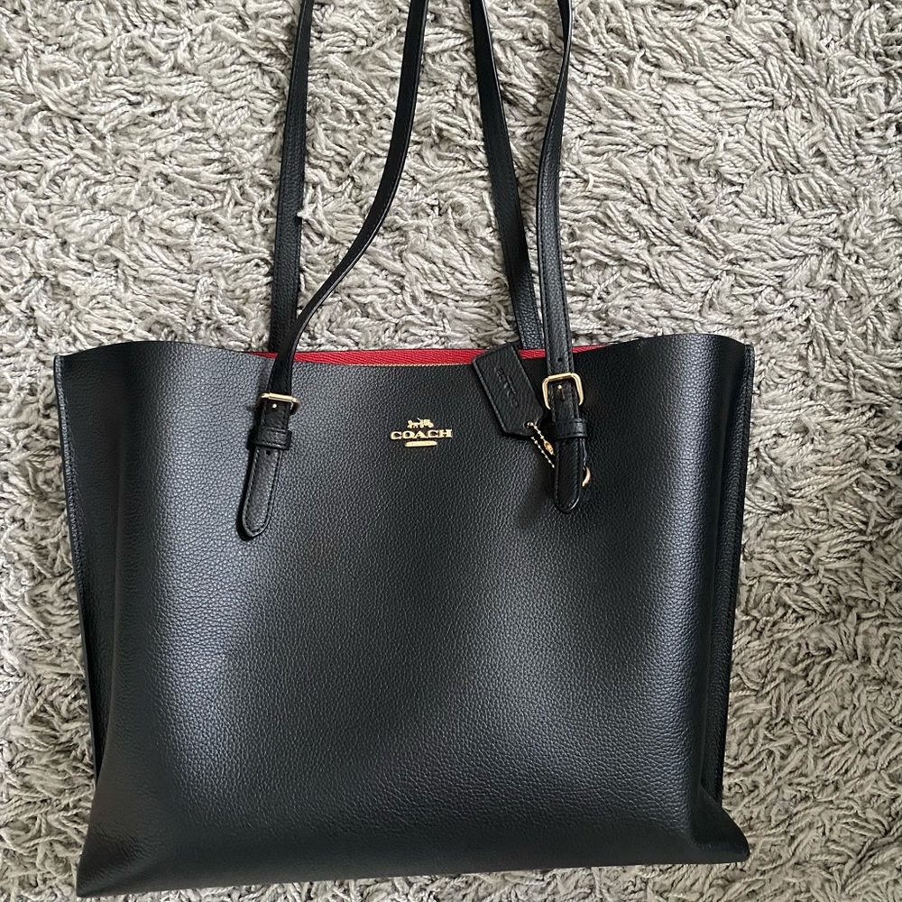 Coach Mollie tote. Red interior 🔥